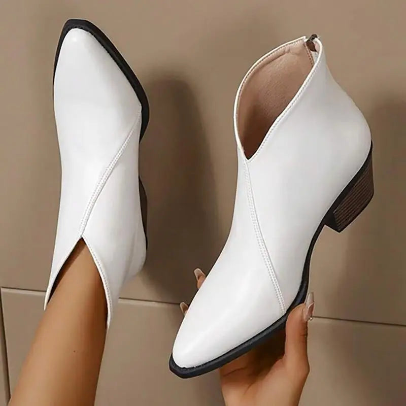 Heidi-Mode | Stiefeletten Zum Hineinschlüpfen, Stiefel Mit Spitzer Spitze Und Plateauabsatz