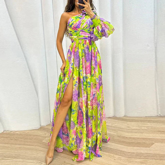 Elegantes Maxikleid mit einem Ärmel