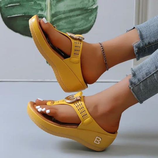 Heidi-Mode | Smarte Sandalen
