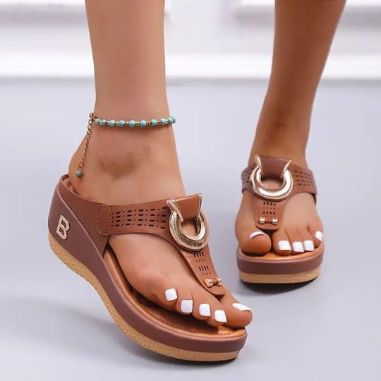 Sommer-Sandalen mit orthopädischem Design