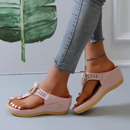 Sommer-Sandalen mit orthopädischem Design