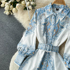 A-Linienkleid mit Gürtel und Blumenmuster