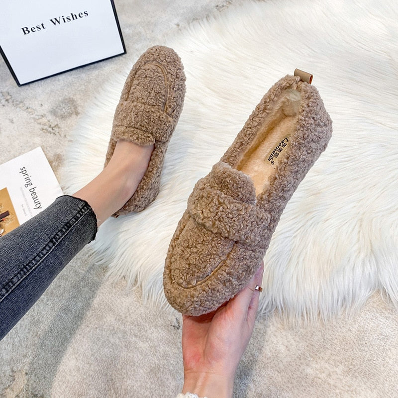 Heidi-Mode | Warme Damen Pantoffeln aus Plüsch Flauschige Hausschuhe