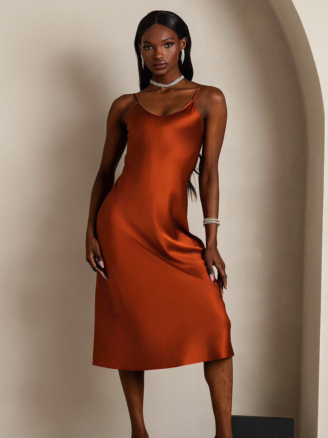 Heidi-Mode | Lange Seidenkleid mit Spaghetti-Träger