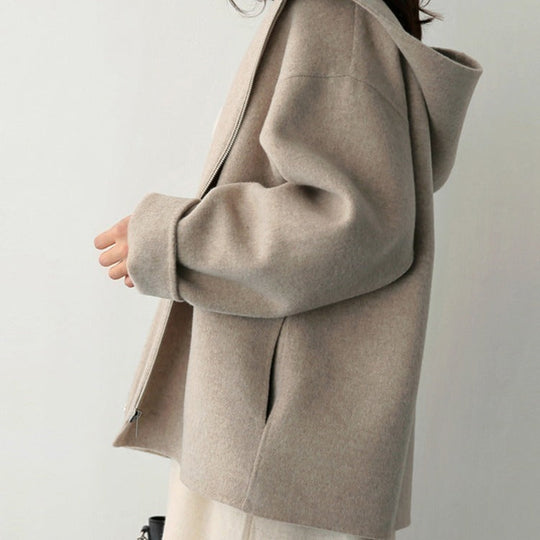 Heidi-Mode | Moderne Damenjacke mit Kapuze für Stil und Komfort