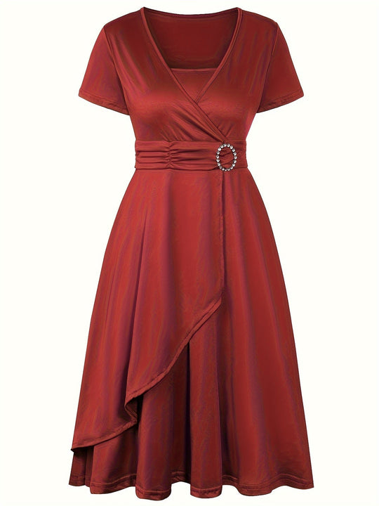 Heidi-Mode | Stilvolles Baumwollkleid mit Schmaler Passform, Asymmetrischem Saum und Bindegürtel für Damen Ideal für Den Sommer