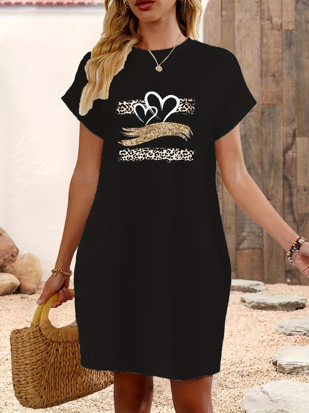 Heidi-Mode | Kleid mit Herzen und Pantherdruck mit Taschen