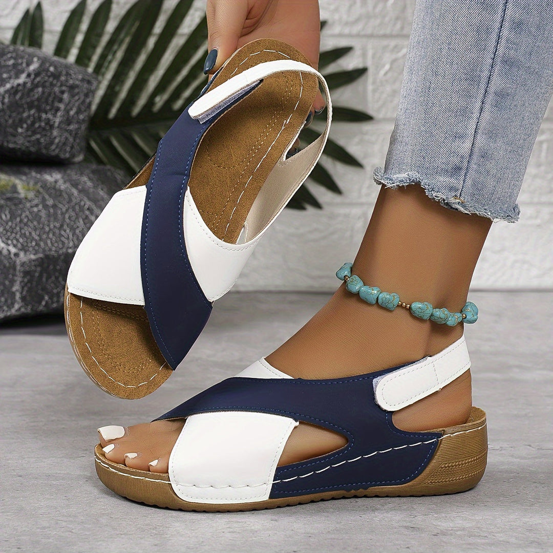 Heidi-Mode | Moderne Farbblock Sandalen