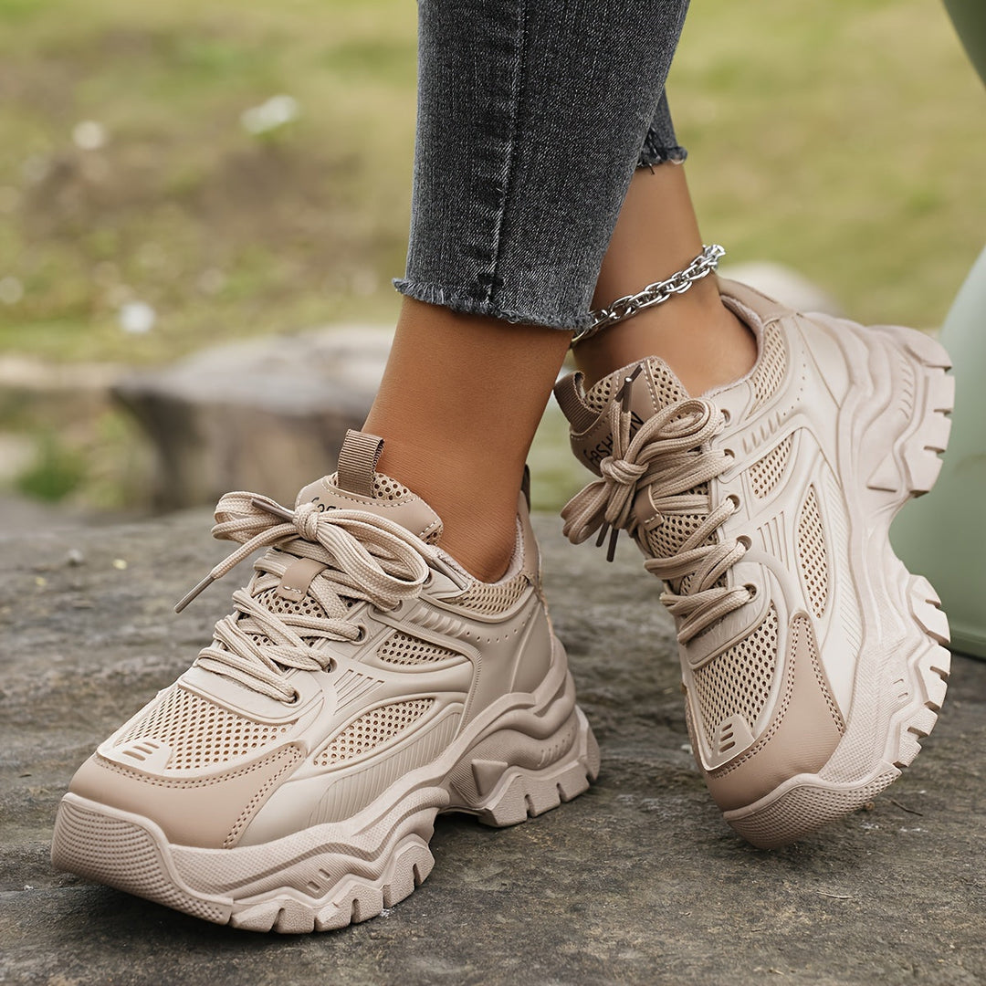 Heidi-Mode | Bequeme Beige Sneaker
