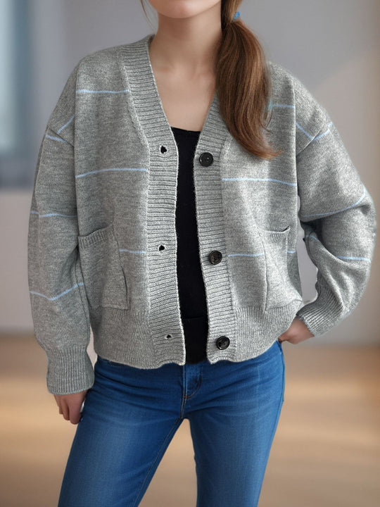 Heidi-Mode | Legere Strickjacke mit langen Ärmeln, V-Ausschnitt, Knöpfen und Streifen