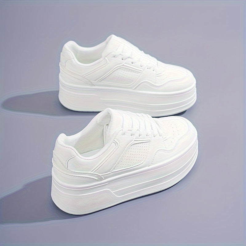Heidi-Mode | Weiße Plateau Sneakers Trendy & Bequem