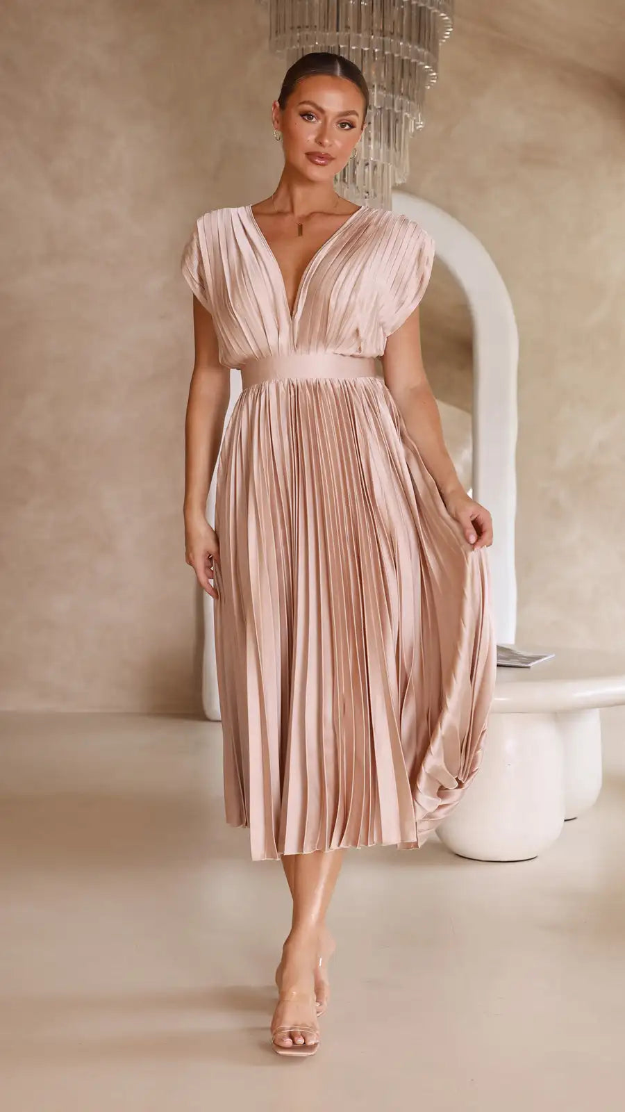 Heidi-Mode | Aisha Plunge Midikleid Elegante Falten für Besondere Looks