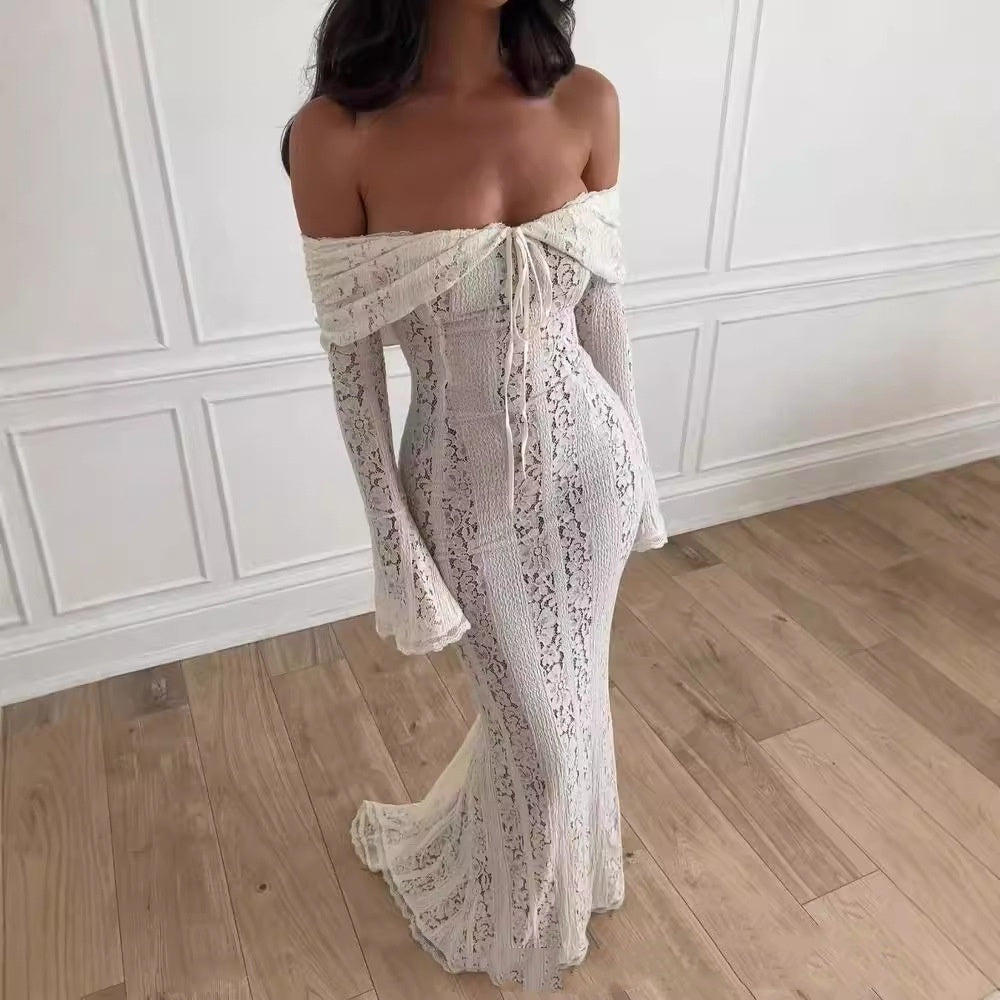 Heidi-Mode | Off Shoulder Kleid mit Glockenärmeln, Sanft und Elegant