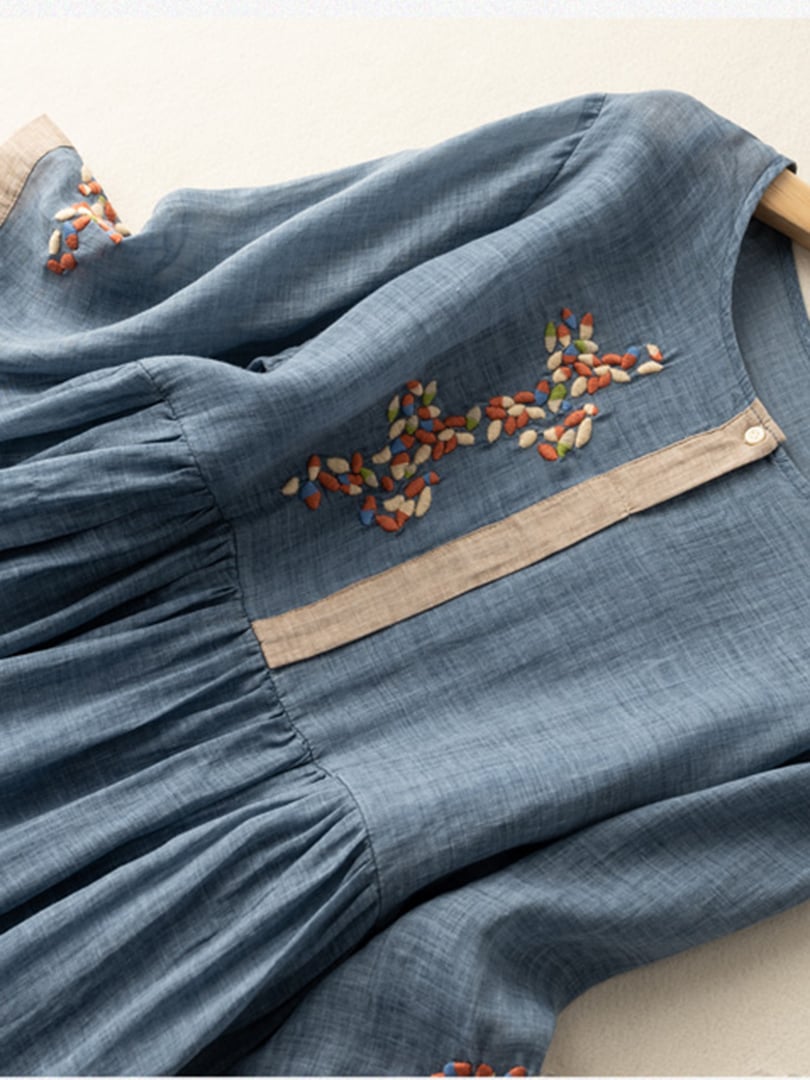 Heidi-Mode | Besticktes Kleid aus Baumwolle