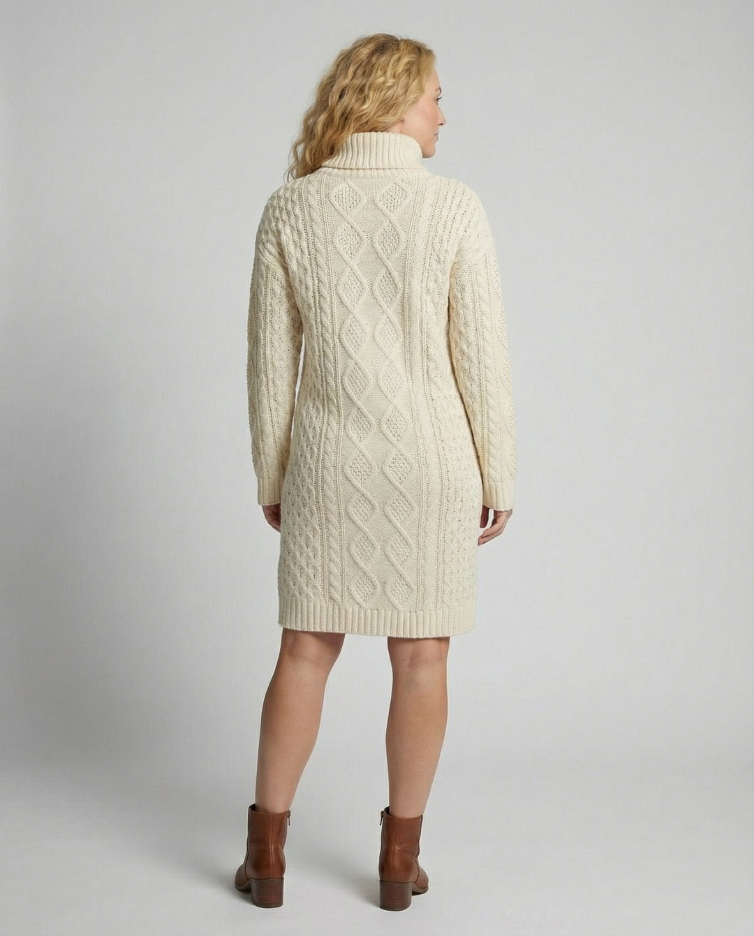 Beiges Strickkleid für Damen