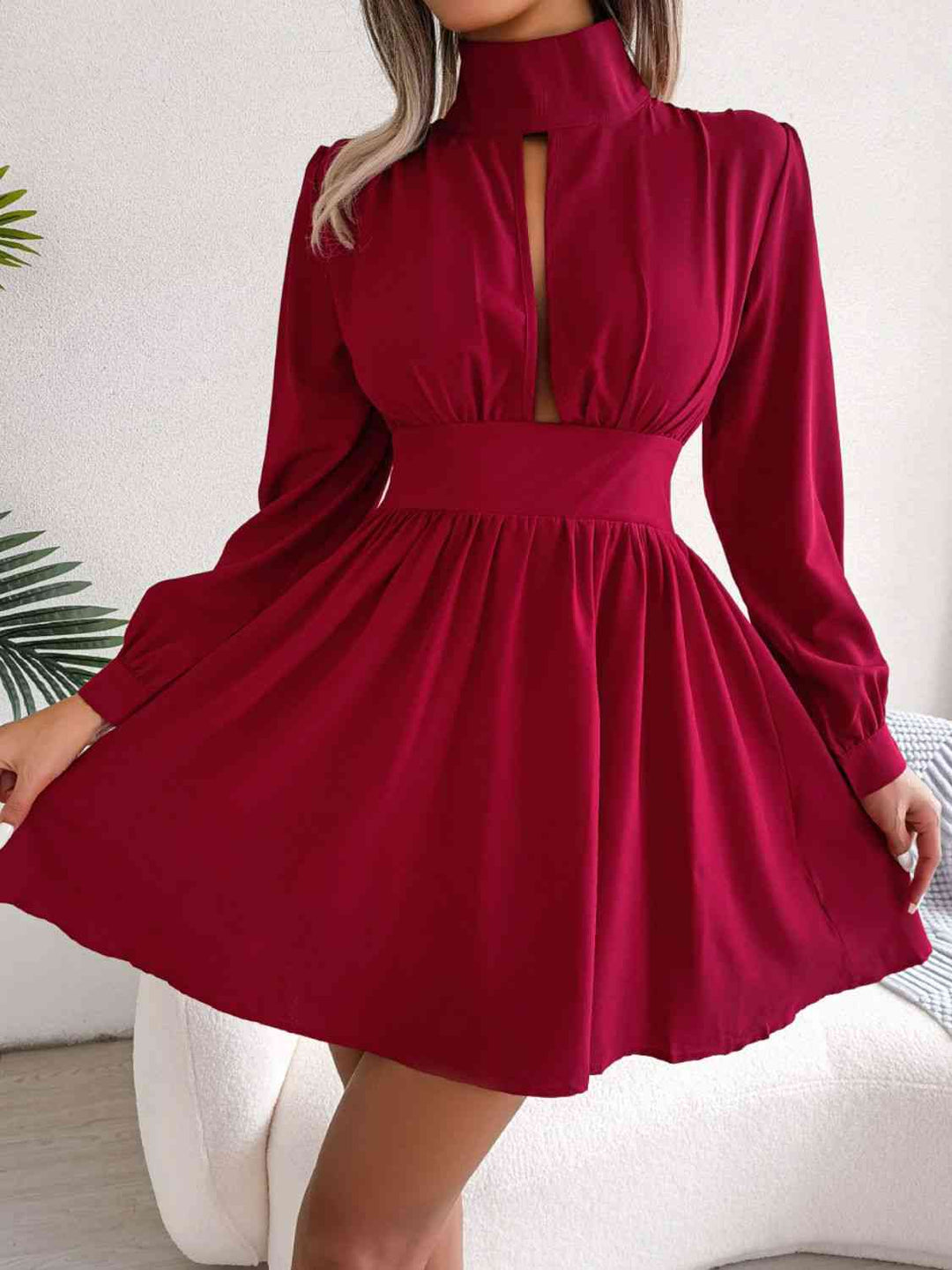 Heidi-Mode | Cutout Rollkragen A-Linie Mini Kleid