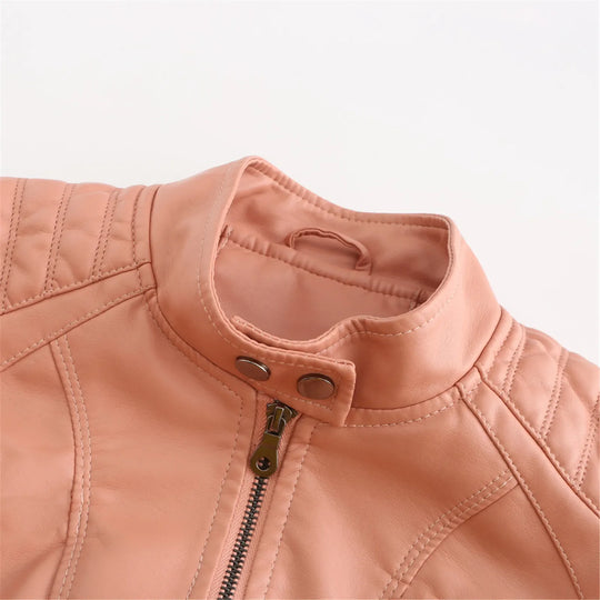 einfache dünne Lederjacke