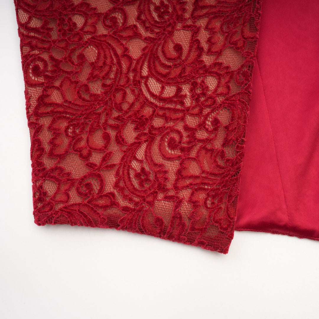 Heidi-Mode | Rote Verzierte Midi Kleid (mit Handschuhen)