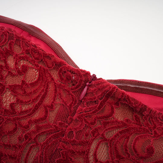 Heidi-Mode | Rote Verzierte Midi Kleid (mit Handschuhen)