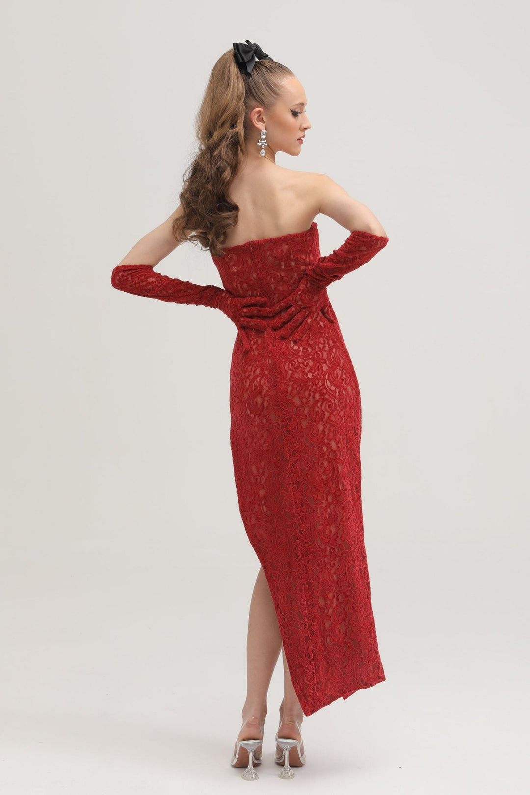 Heidi-Mode | Rote Verzierte Midi Kleid (mit Handschuhen)