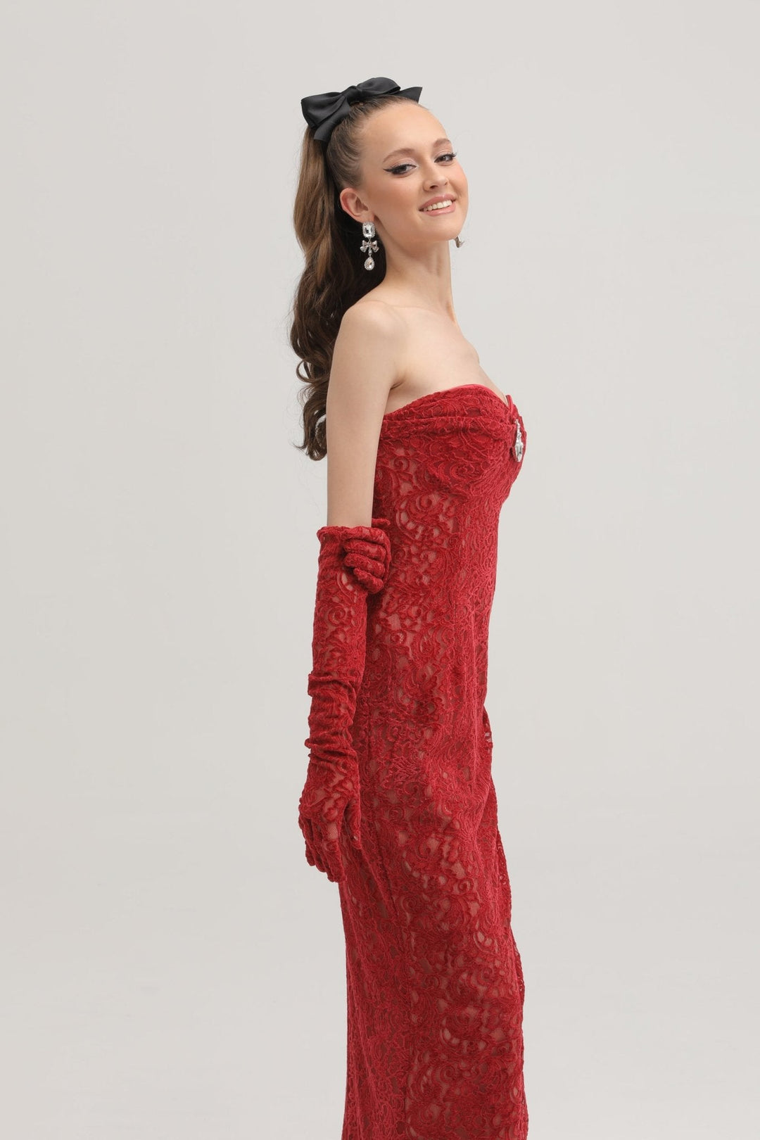 Heidi-Mode | Rote Verzierte Midi Kleid (mit Handschuhen)