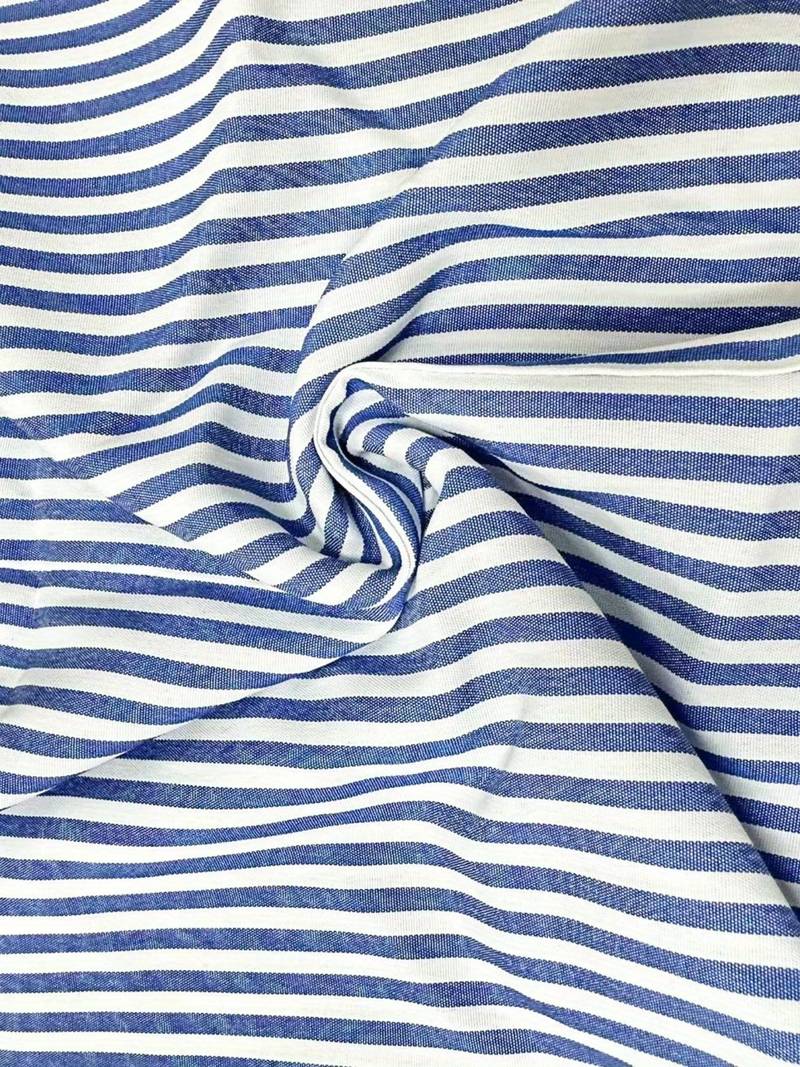 Maritimes gestreiftes Sommerkleid