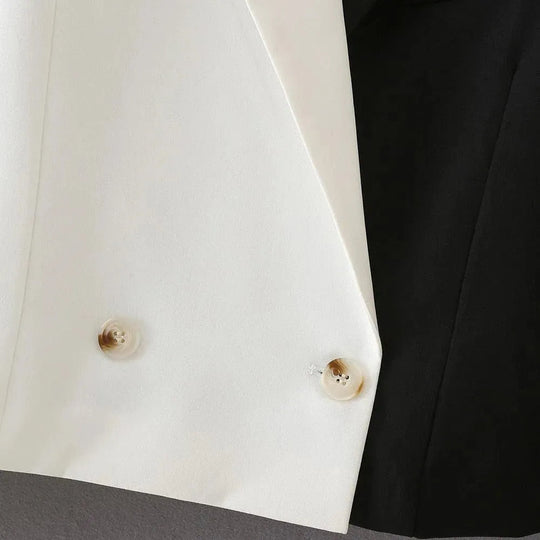 Heidi-Mode | Schwarze-Weiße Cropped Blazer Damen - Lässig - Patchwork