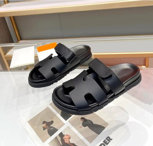 Heidi-Mode | Stilvolle Sandalen