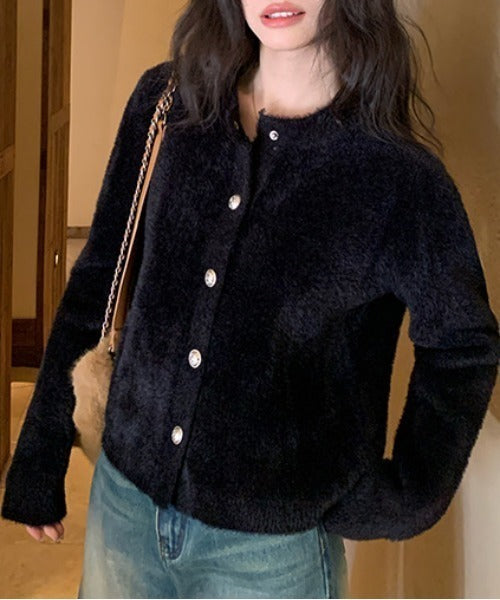 – Gestrickte Strickjacke mit Knopfleiste