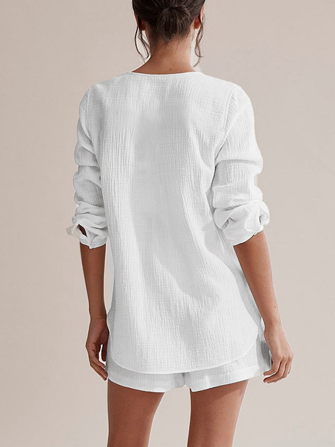 Heidi-Mode | Notched Langarm-Top und Shorts-Set