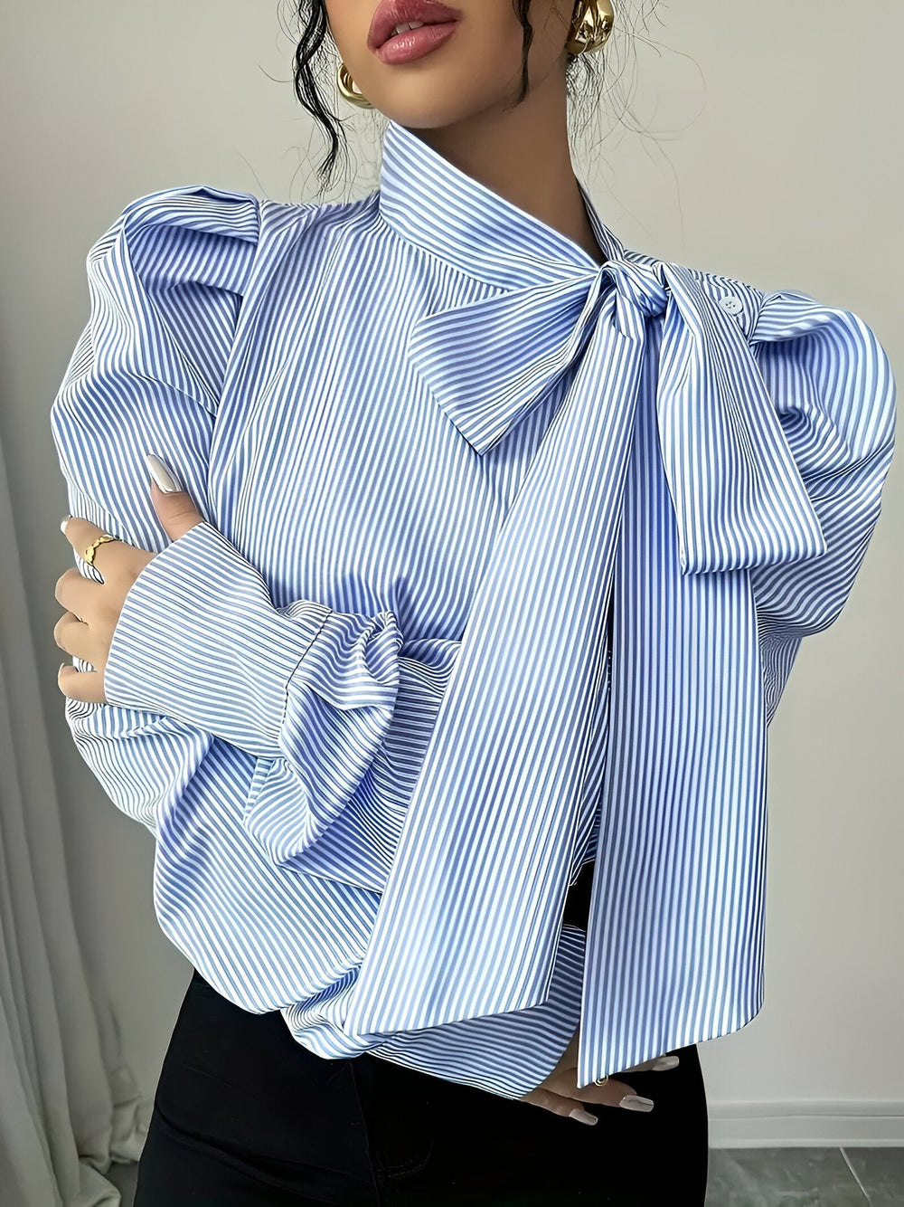 Heidi-Mode | Gestreiftes Hemd mit Schleifendetail