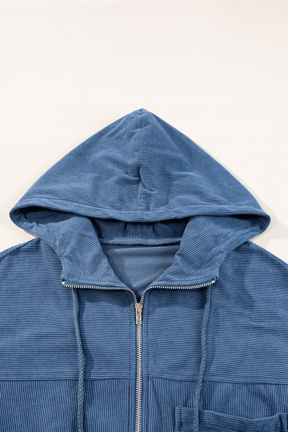 Blaugrüne Cordjacke Mit Kordelzug Und Kapuze Und Reißverschluss