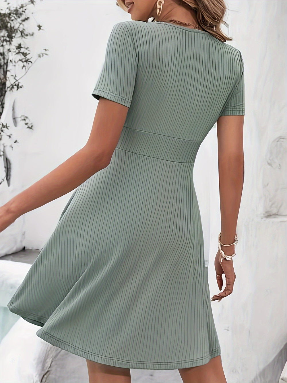 Heidi-Mode | Sommerkleid für Damen mit V-Ausschnitt Elegant Tailliert Kurzärmelig