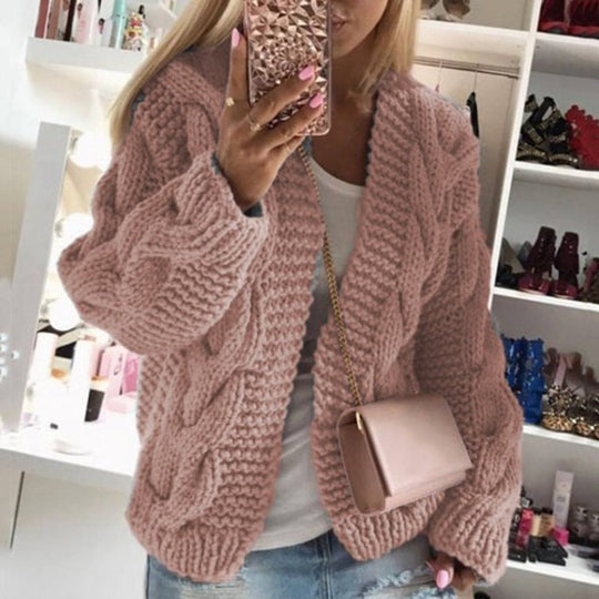 Heidi-Mode | Strickjacke mit Zopfmuster