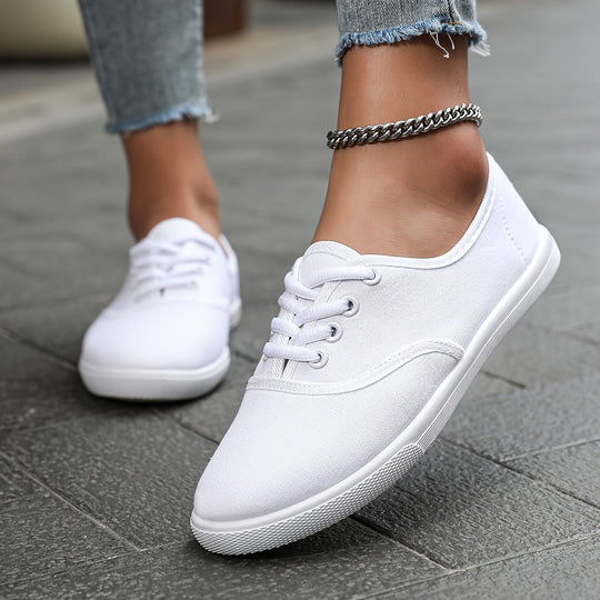 Heidi-Mode | Bequeme Niedrige Canvas Sneakers In Weiß
