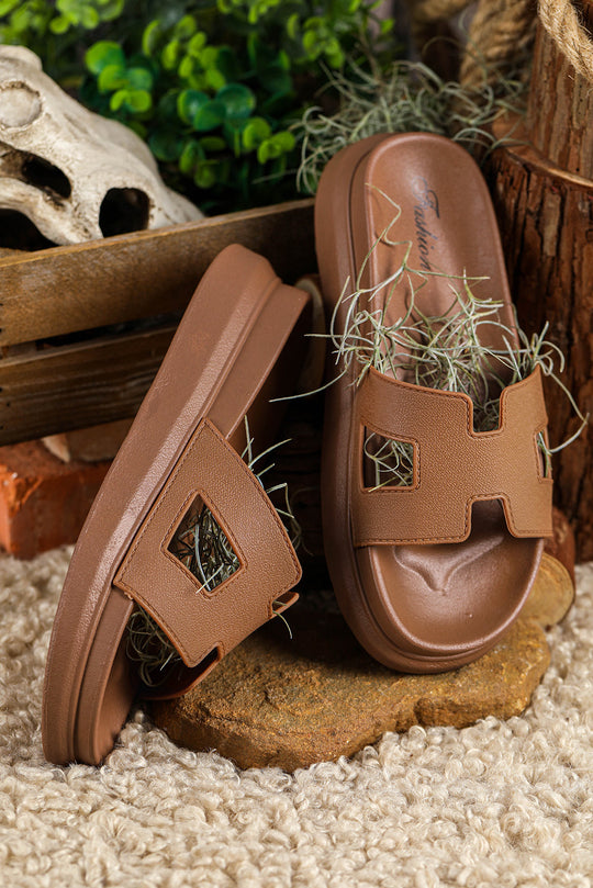 Heidi-Mode | Sandalen mit Stil und Komfort