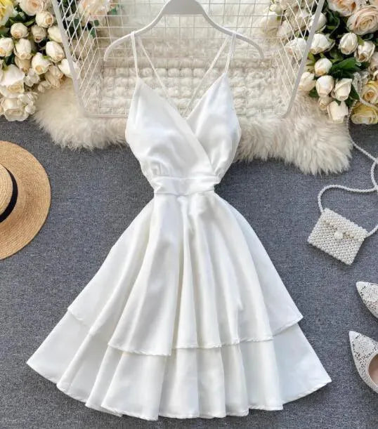 Heidi-Mode | Damen kurzes Kleid mit Schleife auf der Rückseite