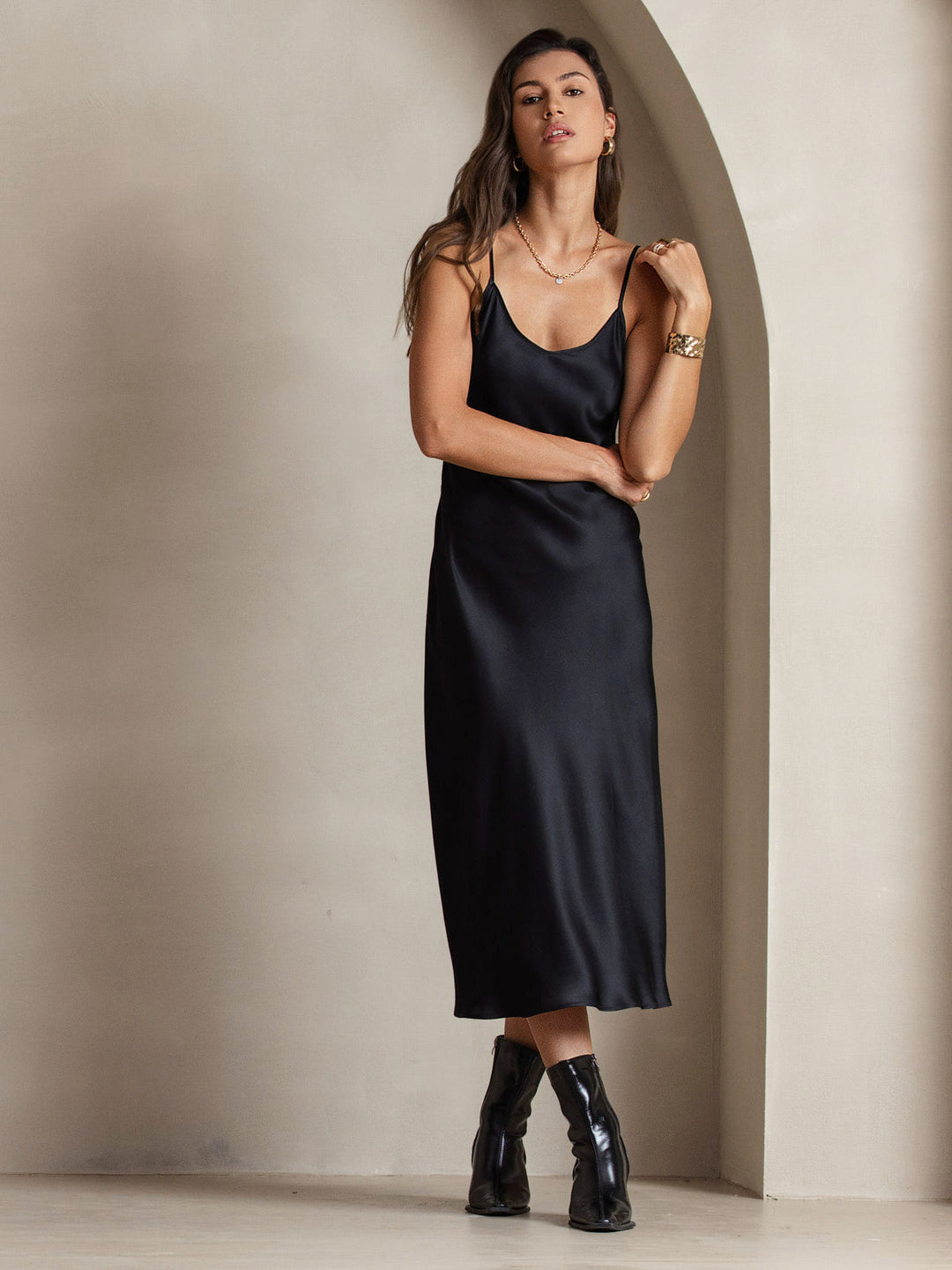 Heidi-Mode | Lange Seidenkleid mit Spaghetti-Träger