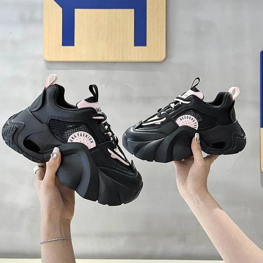 Heidi-Mode | Sneaker mit dicker Sohle
