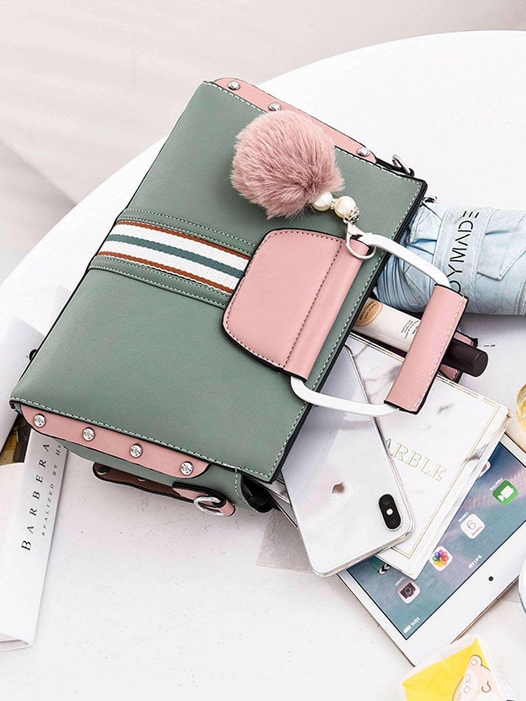 Heidi-Mode | Chic Quadrat Tasche In Helles Grün Polyester mit Verspielt Pom
