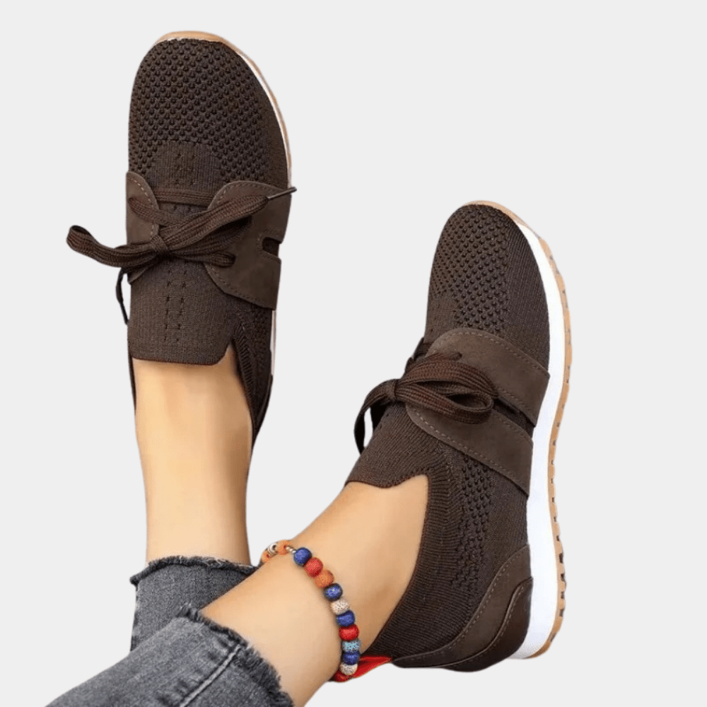 Heidi-Mode | Edle Sneakers für Stilvolle Outfits