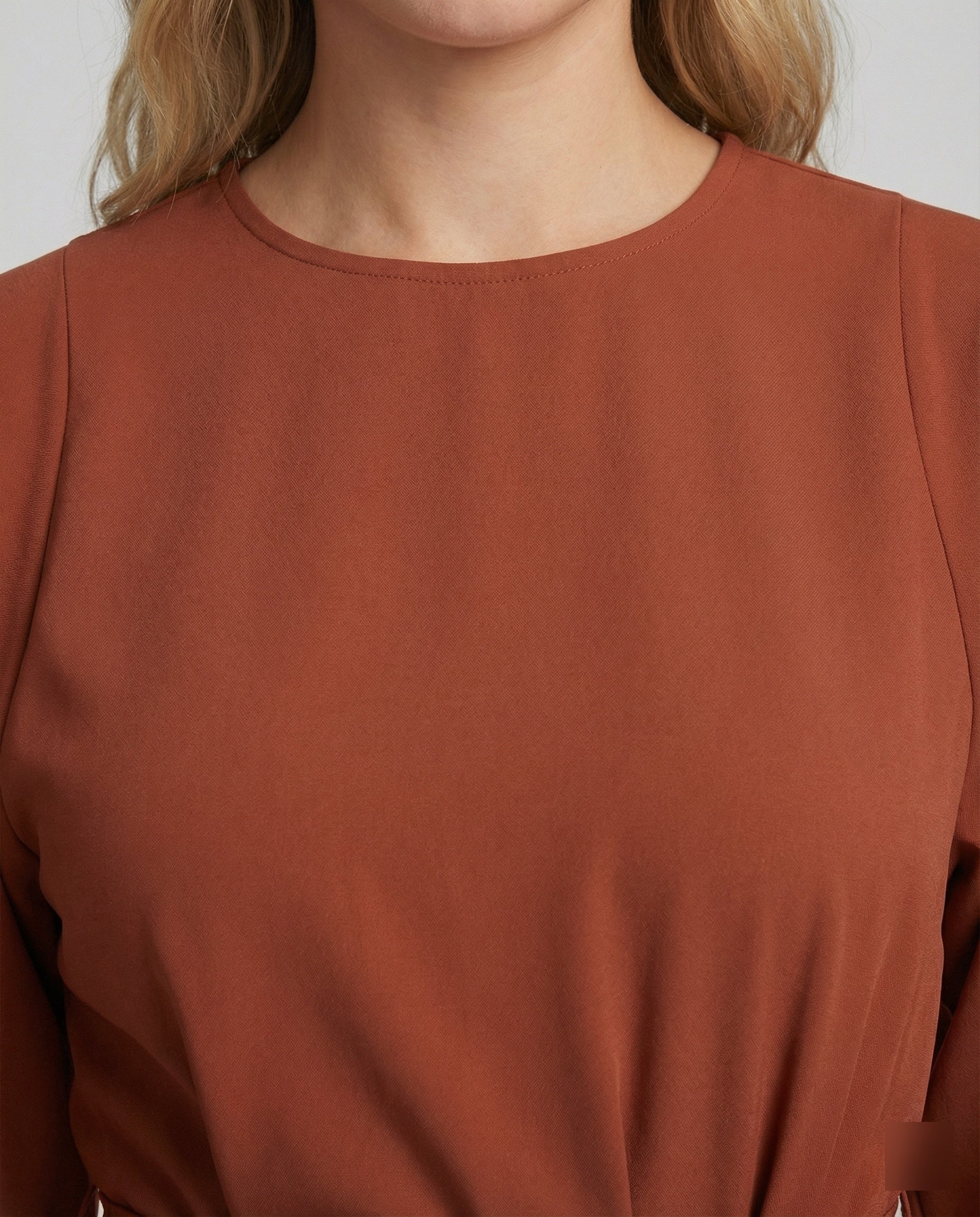 Heidi-Mode | Elegantes Kleid mit Laternenärmeln und Gürtel