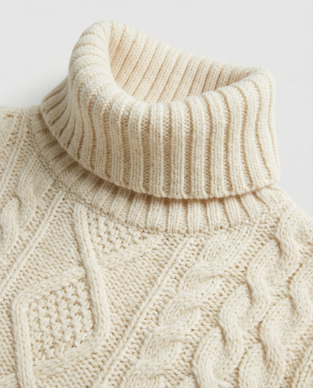 Beiges Strickkleid für Damen