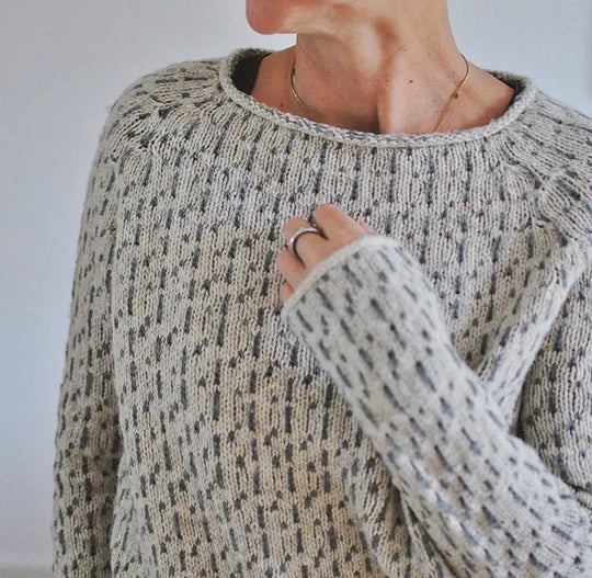 Schicke graue Pullover mit Rundhalsausschnitt