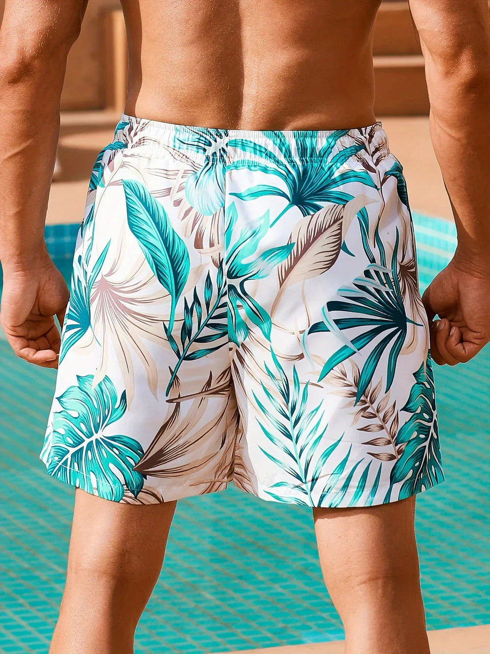 Tropische Badeshorts mit Taschen