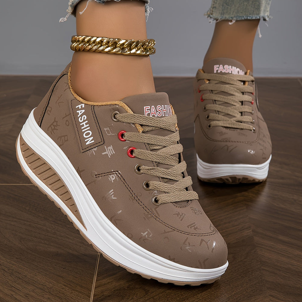 Heidi-Mode | Bequeme Outdoor Wanderschuhe