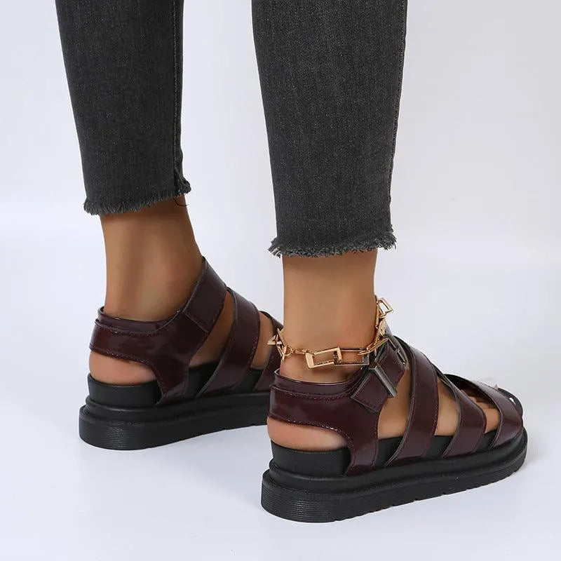 Heidi-Mode | Sandals with buckle and platform with open toes