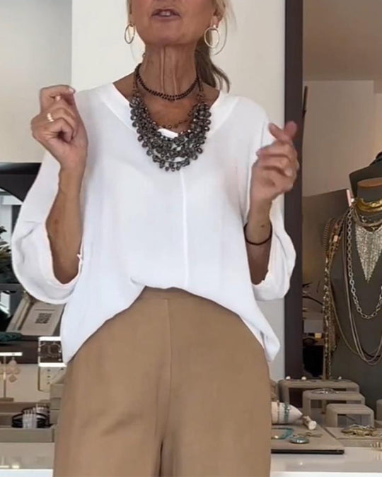 Heidi-Mode | Legere Weiße Bluse mit V-Ausschnitt