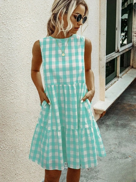 Modisches Damen-Kleid mit lockerem Rundhalsausschnitt und pastellfarbenem Karo-Rock