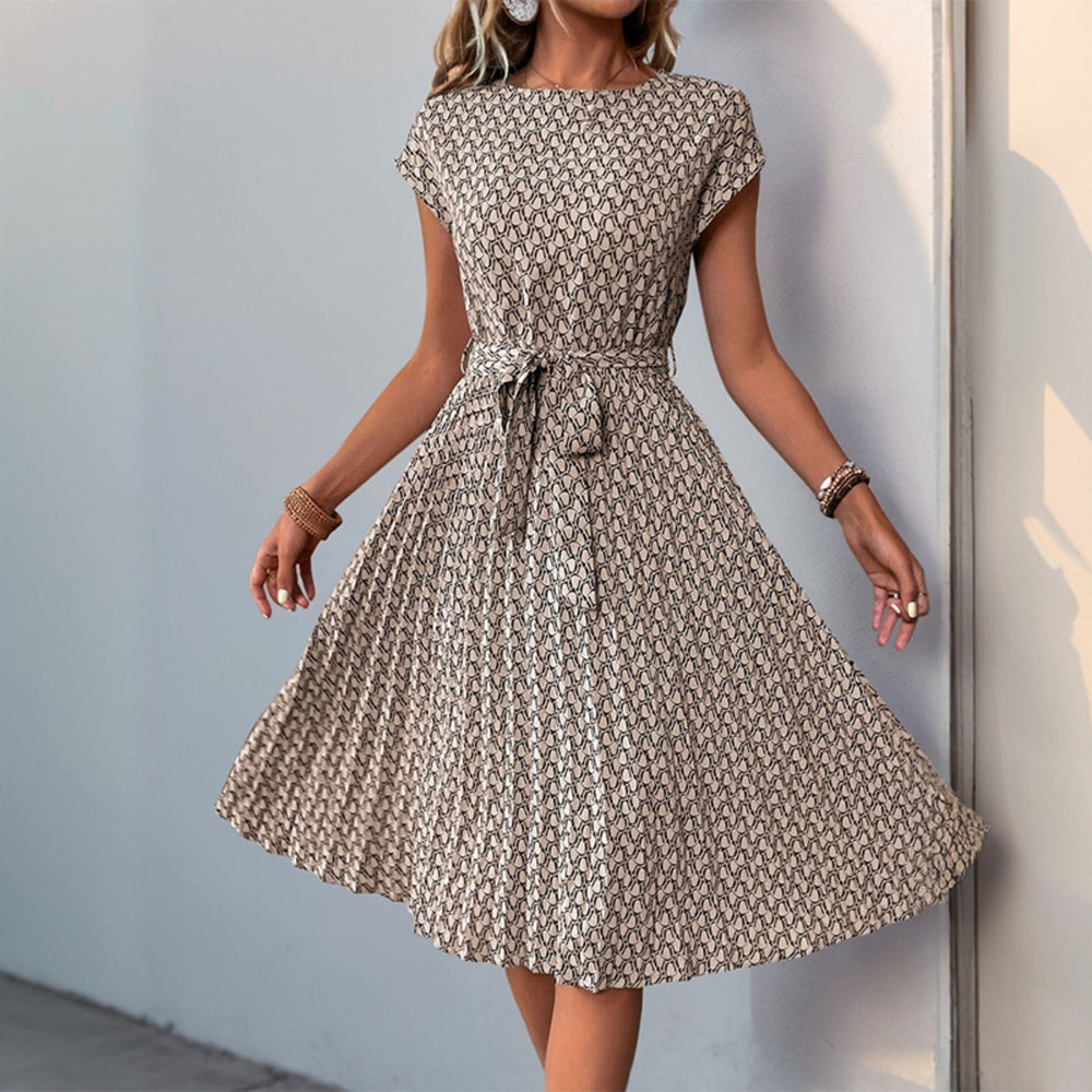 Heidi Mode | Plissee-Kleid mit geometrischem Print
